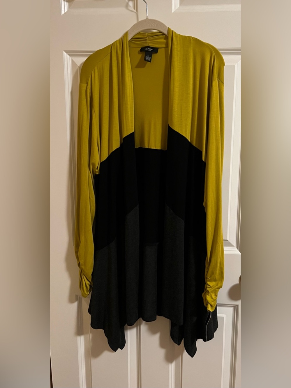 NWT Alfani lightweight cardigan . Size 2X